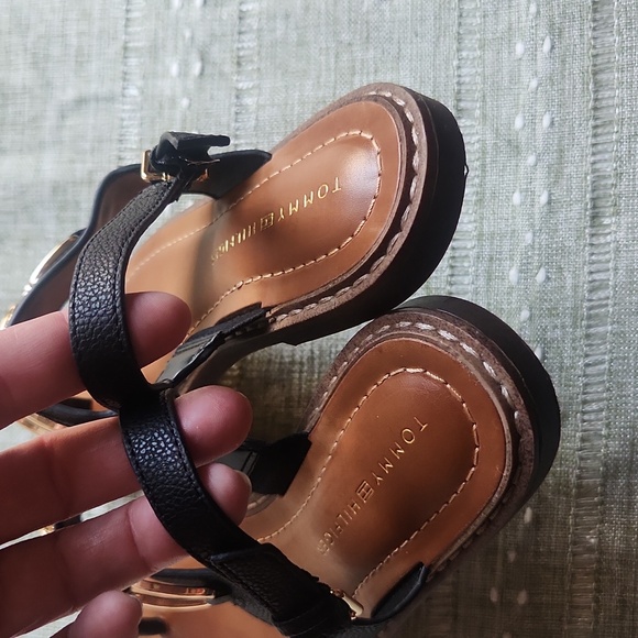 Tommy Hilfiger Flat Black Women's Sandals, 6M - Picture 8 of 15